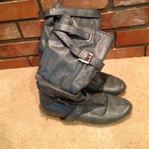 grey boots size 7