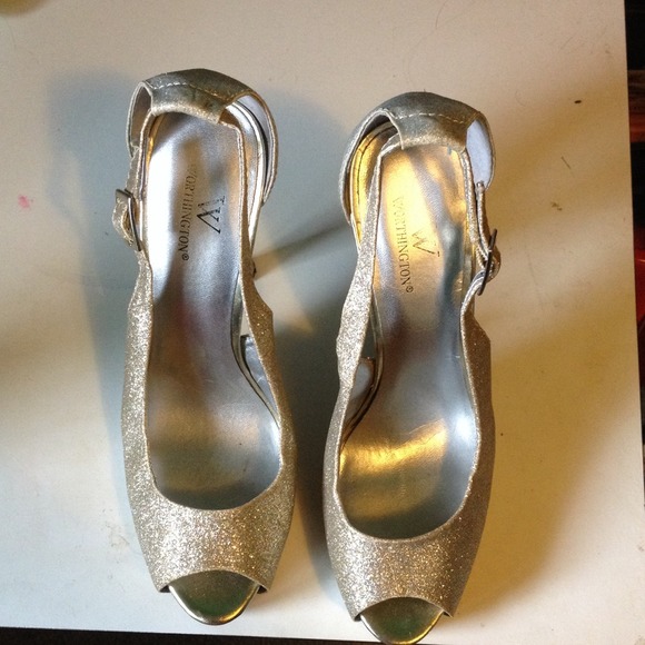 High heels - Picture 2 of 3