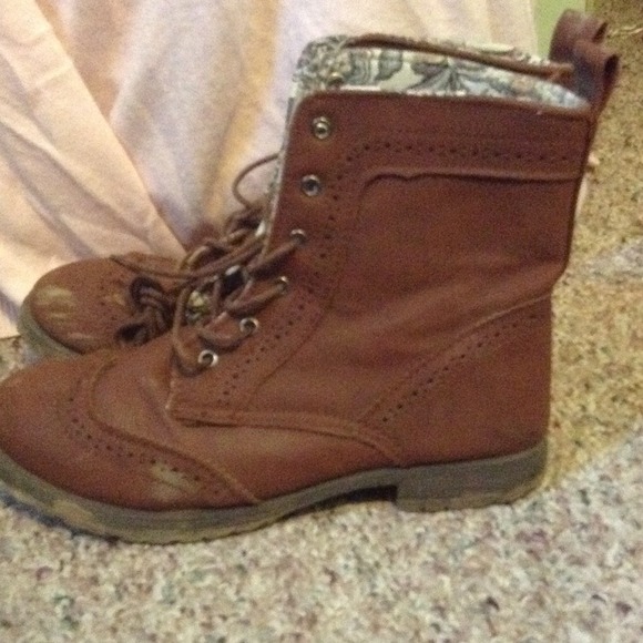 Fashion combat boots