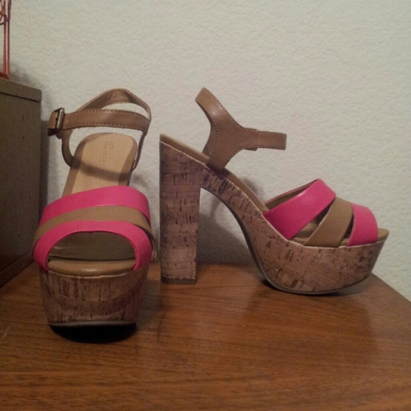 LC Lauren Conrad heels