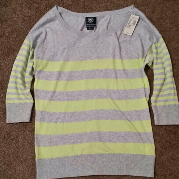 Striped quarter sleeve top