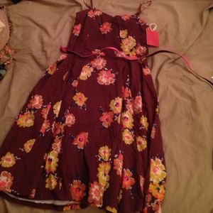 🚫TRADED🚫 Beautifully fitted purple dress