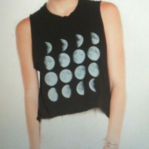moon phase muscle-tee