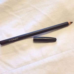 MAC Lip Pencil