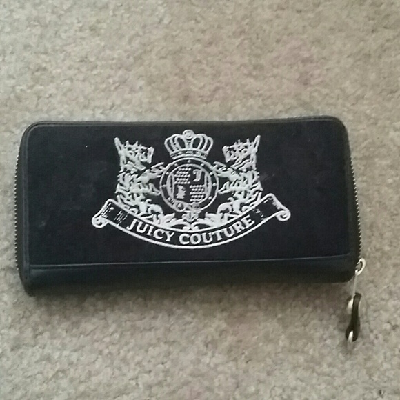 SOLD!!!!!100% AuthJuicy couture wallet in great c