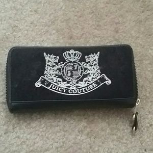 SOLD!!!!!100% AuthJuicy couture wallet in great c