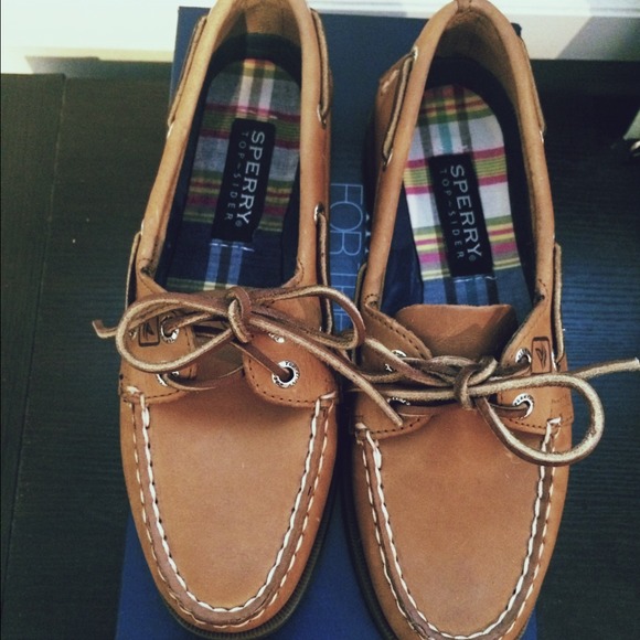 Never been worn Sperry's