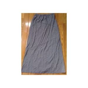 🚫Donated🚫Striped maxi skirt