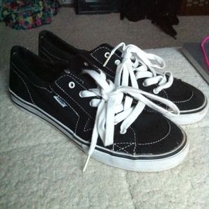 VANS Authentic Black Women's Tennis Shoes 8.5