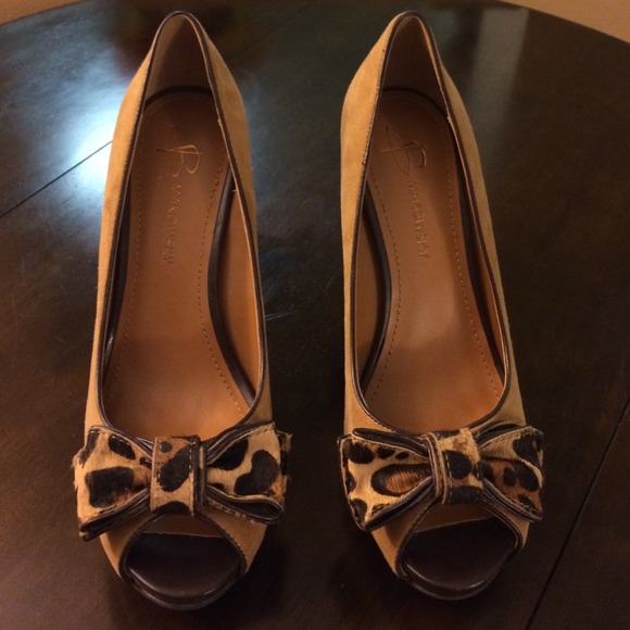 Never worn B Makowsky suede peep toes