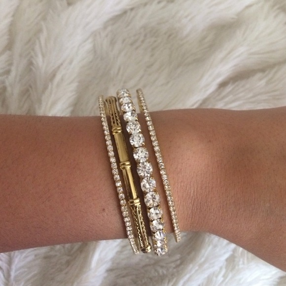 ❌‼️SOLD‼️❌ Gold Bracelet Set