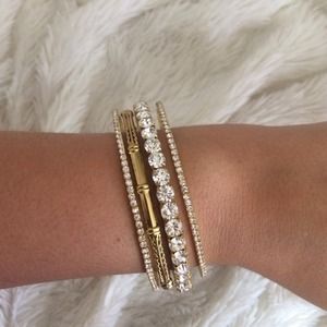 ❌‼️SOLD‼️❌ Gold Bracelet Set