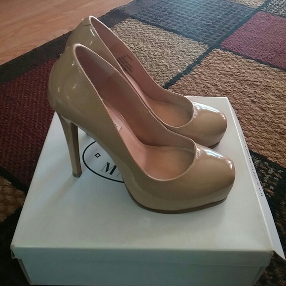 SOLD - Picture 2 of 4