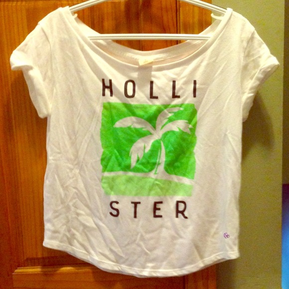 Hollister Crop Tee