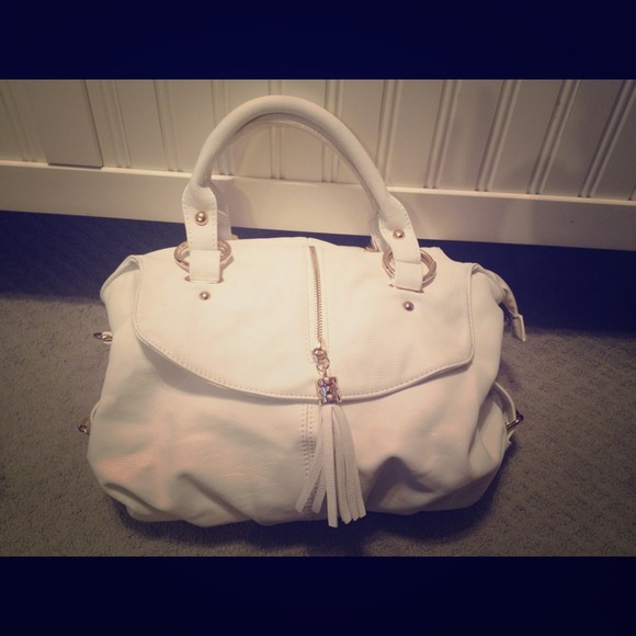 White handbag w/ gold hardware