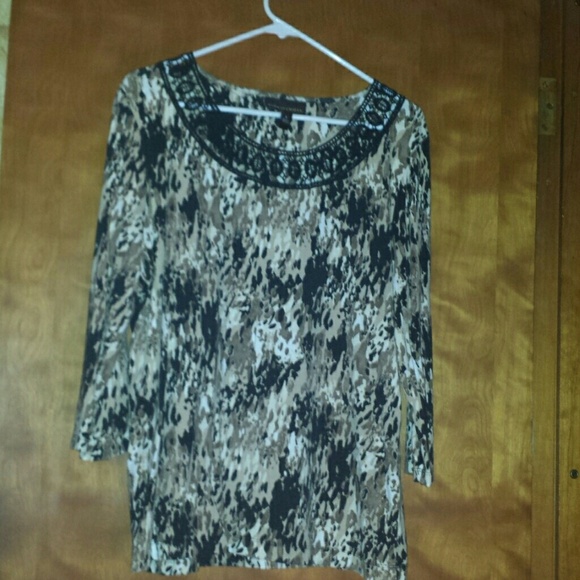 Top with cute neckline