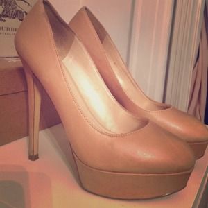 Aldo platform pumps in nude size 6
