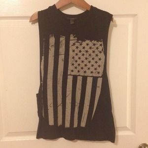 flag cutoff tee