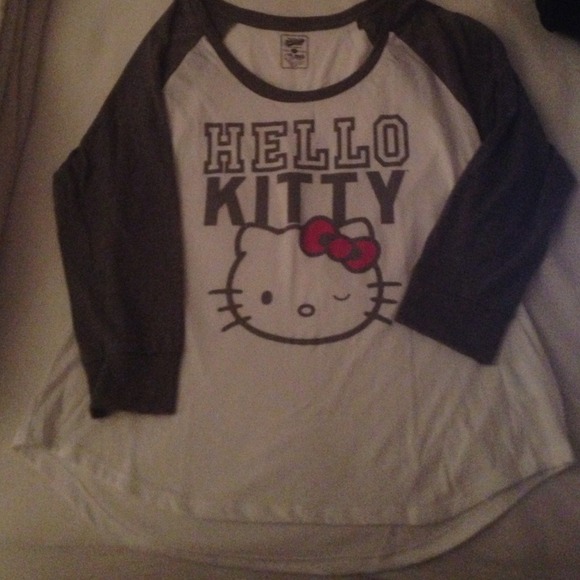 3/4 sleeve hello kitty shirt
