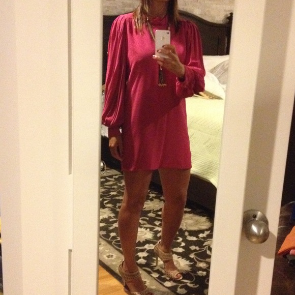 Dress - Picture 3 of 4