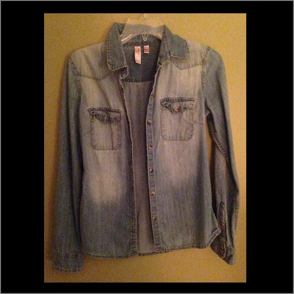 Long sleeve denim like material shirt
