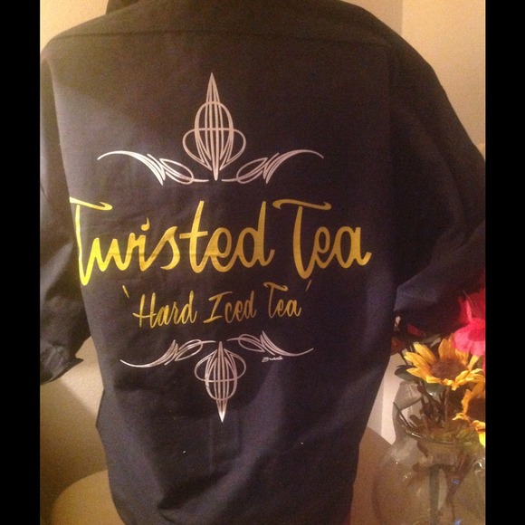 Twisted Tea LTD EDITION Button-Down Shirt! - Picture 2 of 4
