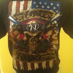 Black guns not roses tee sz small