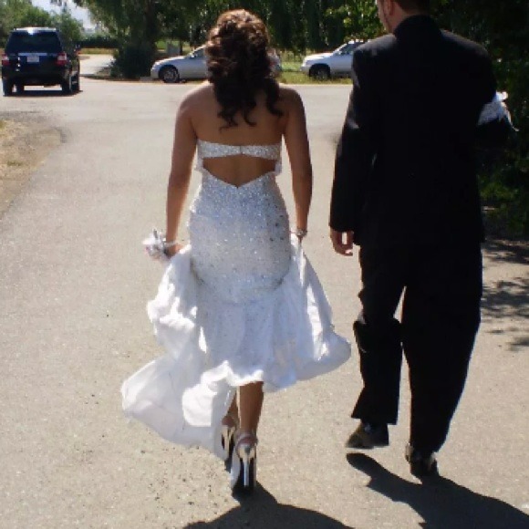 White Prom Dress or Wedding Dress - Picture 2 of 3
