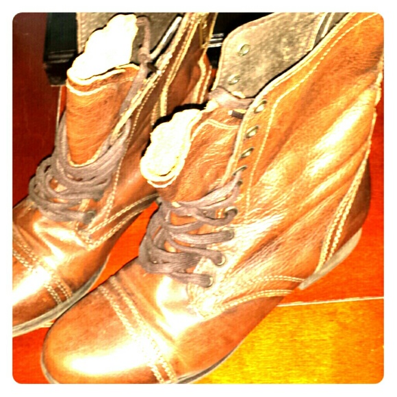 Steve Madden combat boots