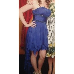 💋PRICE DROP💋Stunning blue prom dress