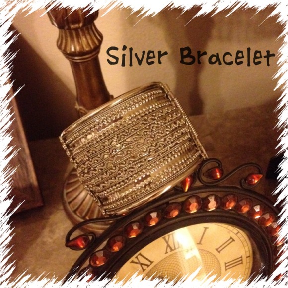 Silver beautiful bracelet