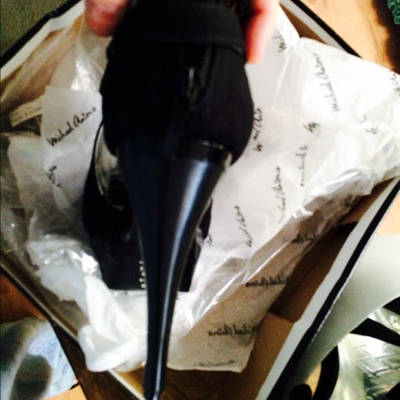 π»πHPπNIB SUEDE STRAPPY CAGE STILETTOS - Picture 3 of 4