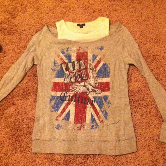 L.e.i long sleeve shirt
