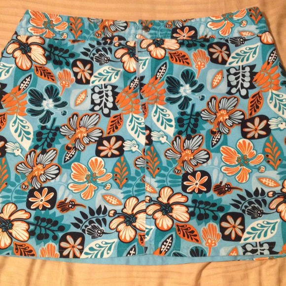 Reversible skirt