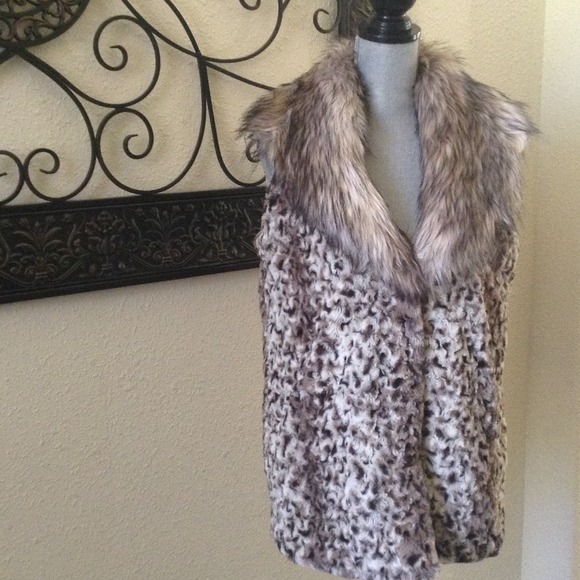 Adrienne Landau Leopard Vest NWOT - Picture 1 of 3