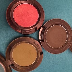 MAC cosmetic eyeshadow