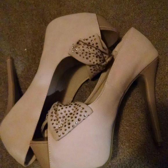 Nude rhinestoned heels - Picture 4 of 4