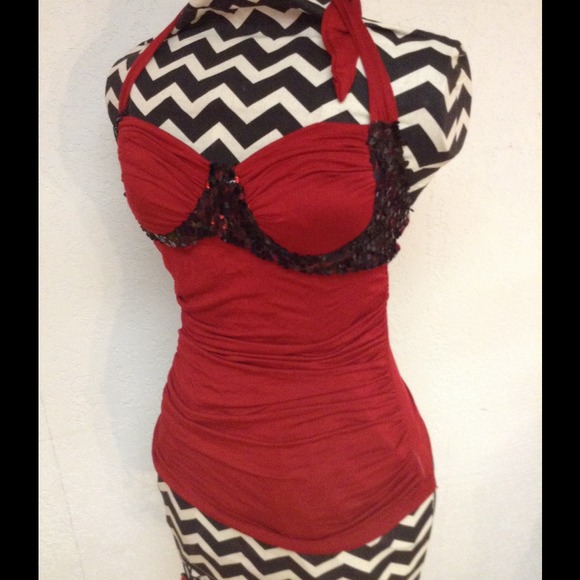 BEBE XS RED TOP