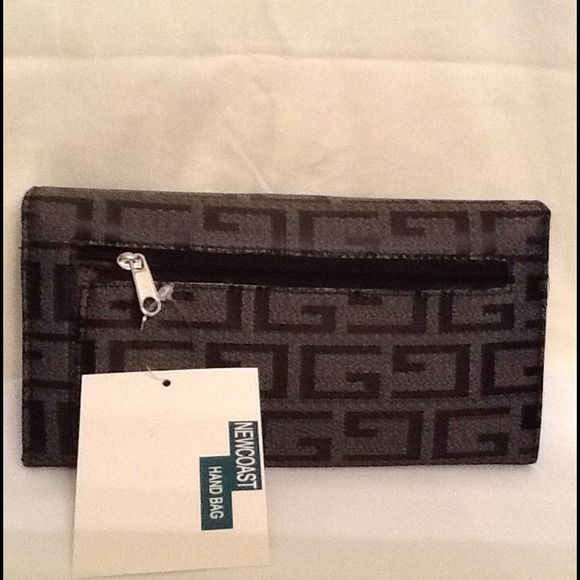 Wallets - Picture 2 of 4