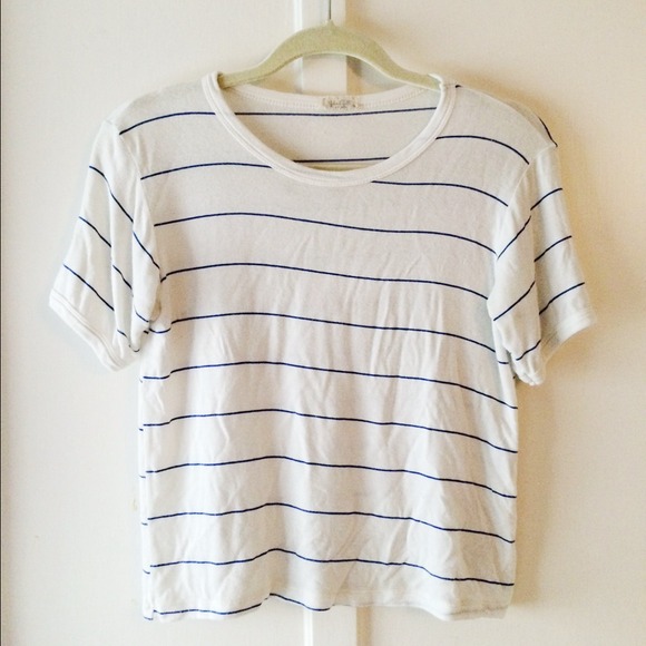 Brandy Melville nadine tshirt