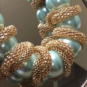 Giant chain color pearl necklace