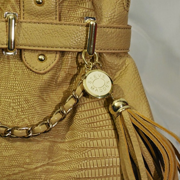 Steve Madden Handbags - *SOLD* NWT STEVE MADDEN VEGAN BAG