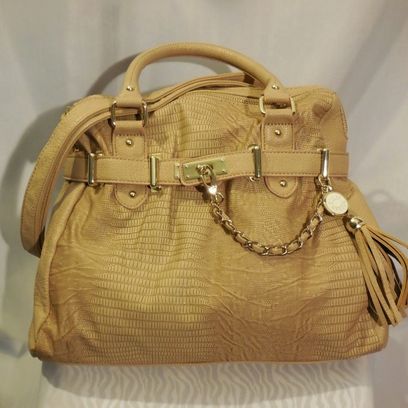 *SOLD* NWT STEVE MADDEN VEGAN BAG - Picture 2 of 4