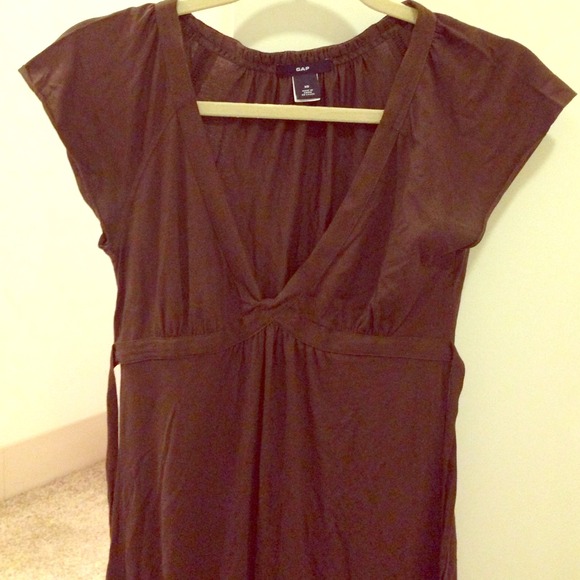Brown V-neck dress with tie at the waist - Picture 1 of 2