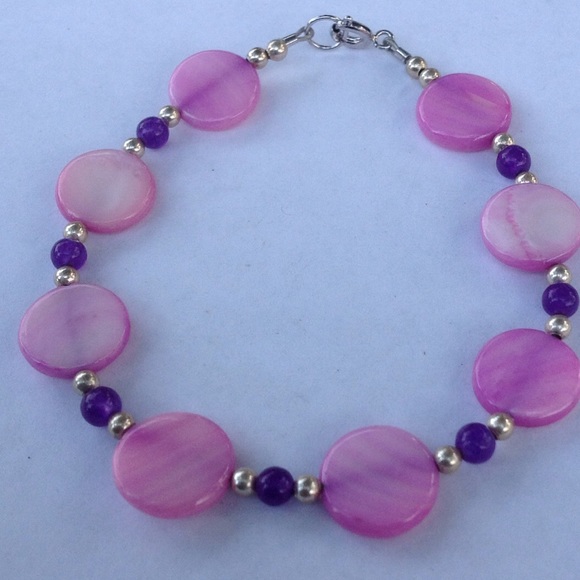 Shell & Quartzite Bracelet - Picture 4 of 4