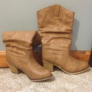 Brown cowgirl boots