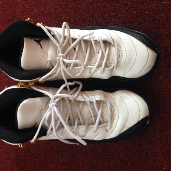 Taxi 12's *Need to be restored*