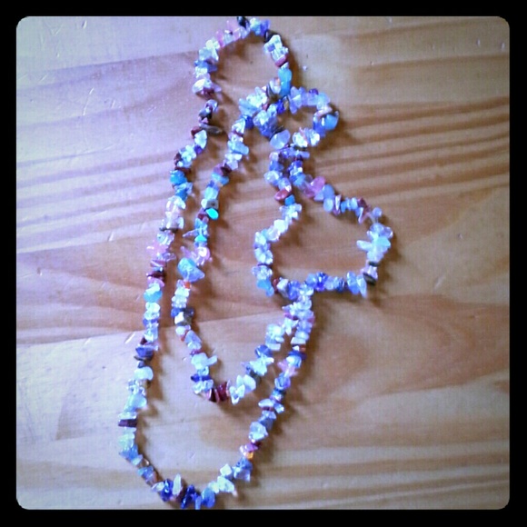 Chip bead necklace