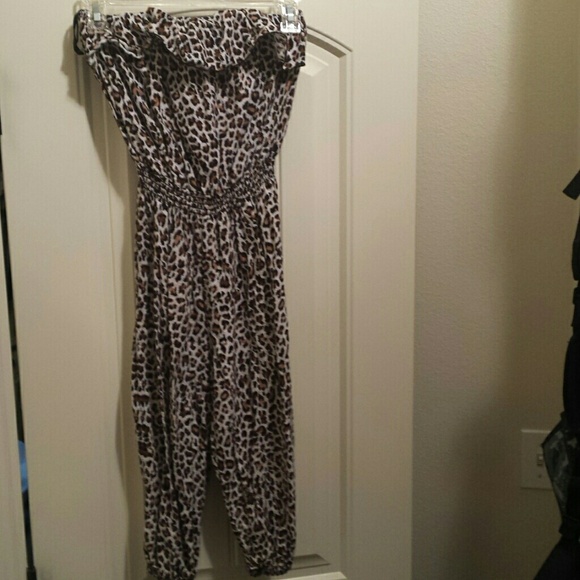 Very cute ruffle top romper