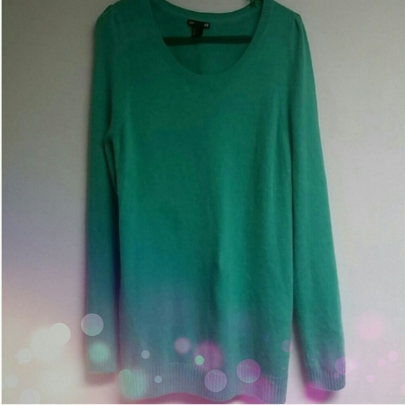 Green H&M sweater